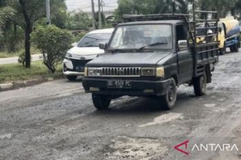 Dishub siagakan personel  larang truk ODOL lintasi Jalan Noerdin Panji
