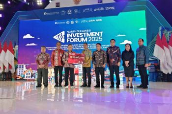 BSG serahkan kartu kredit Indonesia pada Pemda Sulut