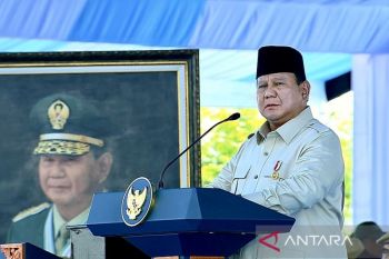 Presiden Prabowo ingatkan komandan TNI untuk terjun langsung di daerah kritis