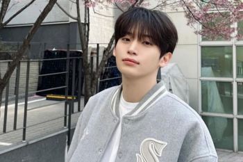 Pergelangan kaki Jungmo CRAVITY cedera