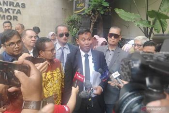 Roy Suryo Cs batal hadiri panggilan Polda Metro Jaya