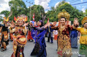 Bupati: Pawai Budaya Nusantara ajang kenalkan keragaman budaya Pulpis