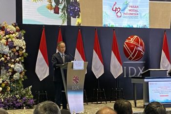 OJK memperkuat pasar modal Indonesia melalui tiga pilar utama
