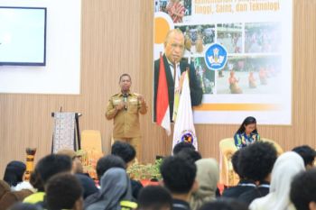 Gubernur Safanpo mendorong mahasiswa teknik sipil kembangkan ketrampilan