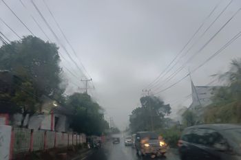 BMKG ingatkan warga waspadai cuaca ekstrem beberapa hari ke depan