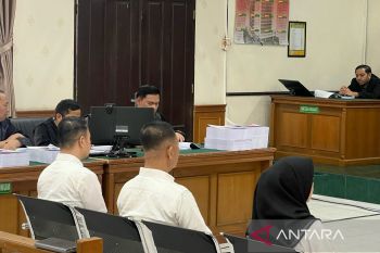 Mantan Pj Wali Kota Pekanbaru Risnandar dituntut 6 tahun penjara