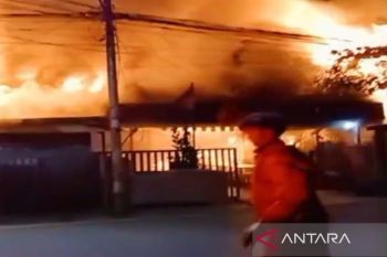 Lima bangunan terbakar di Jalan Zafri Zam Zam Banjarmasin