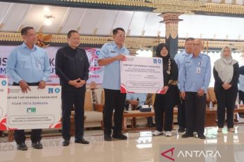 "Gebyar TJSP Merdeka 2025" menyalurkan bantuan total Rp4,89 miliar