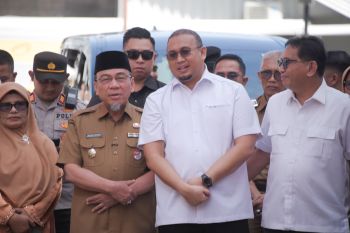 Wawako Maigus Nasir dampingi Wakil Ketua Komisi VI DPR-RI tinjau pelaksanaan MBG