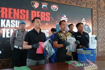 Polres Temanggung tahan dua pelaku pencurian minimarket di Parakan