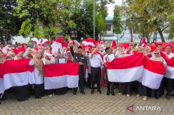 Bupati HST serahkan SK kenaikan gaji berkala kepada 384 PPPK guru