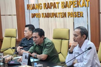 Komisi I DPRD Paser minta pemkab penuhi sarana publik di Tanjung Harapan