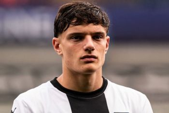 Giovanni Leoni akan terbang ke Liverpool