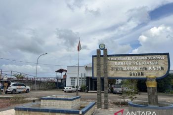 Syahbandar dan DPRD Kepri akomodasi aspirasi nelayan terkena skorsing PNBP