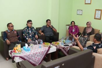 Pemkab Sleman menangani ratusan siswa diduga keracunan makanan