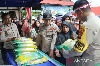 Ratusan warga serbu gerakan pangan murah, 5 ton beras premium ludes dalam sejam di Meranti