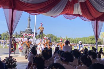 Koster minta sukseskan tahun awal Haluan Pembangunan di HUT Provinsi Bali