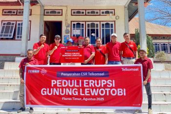 Pemkab Flores Timur mengapresiasi dukungan nyata Telkomsel terhadap pengungsi Gunung Lewotobi