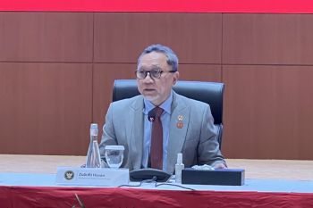 Menko Zulhas bidik Kopdes Merah Putih jadi infrastruktur penyalur beras hingga MBG