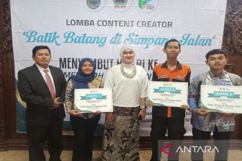 Bupati Batang apresiasi lomba konten kreator Batik Batang di Simpang Jalan