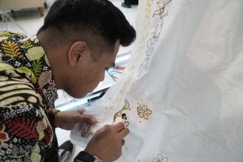 PLN perkenalkan inovasi membatik gunakan canting elektrik
