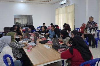 Disarpustaka Kapuas tingkatkan kualitas pegawai Sekretariat Daerah dalam pengelolaan arsip