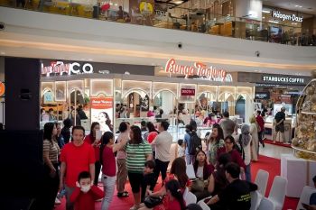 Ikuti tren, Bunga Tanjung selalu "update" model perhiasan