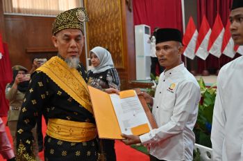 HUT RI ke 80, sebanyak 23 warga binaan Rutan Dumai terima remisi langsung bebas