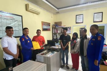 KP Bangau-5006 Ditpolair Polri gagalkan penyelundupan dua pekerja migran ilegal di Dumai