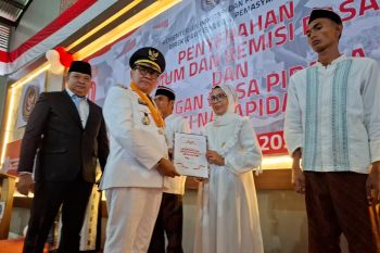 422 orang warga binaan Lapas Bukittinggi terima remisi