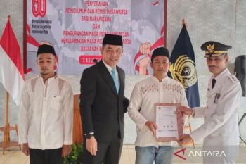 57 narapidana Rutan Muara Labuh terima remisi