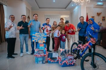 Gubernur Lampung apresiasi siswa SD panjat tiang bendera