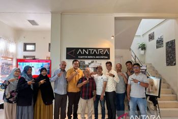 ANTARA Biro Aceh lepas purnabakti Azhari