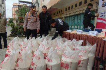Polres Dumai bongkar gudang beras oplosan, tiap bulan edarkan 20 hingga 30 ton