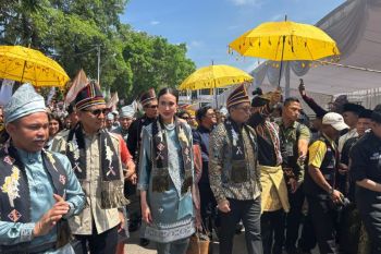 Festival Pacu Jalur 2025 resmi dibuka, dihadiri Wapres hingga Menteri Kabinet