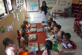 Free meal program's eight months run for national development