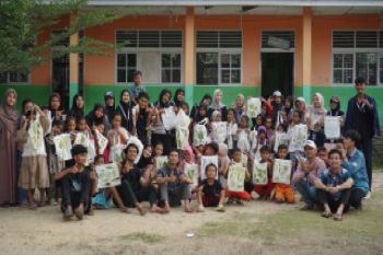 Mahasiswa Ekspedisi Wilayah II gelar program Ecoprinting Totebag di Nagari Galagua