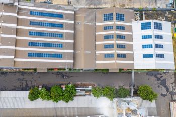 Pabrik cat di Serang gunakan pembangkit listrik tenaga surya