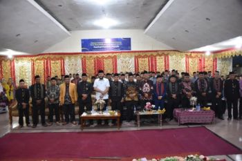 Wako Fadly Amran buka Festival Petatah Petitih