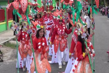 SMPN 1 Sampit gelar pawai untuk menyalurkan rasa cinta tanah air