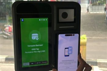 Mudahkan penumpang, PT TNG masifkan sosialisasi penggunaan QRIS Tap di BRT Tayo