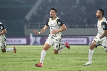 Persija Jakarta Wajib Angkat Trofi Super League!