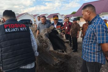 Kejati NTT dan Kementerian PKP temukan kejanggalan pembangunan 2.100 rumah