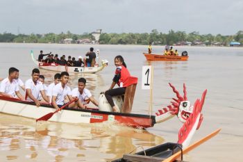 Bupati Pulpis harap lomba dayung perahu naga lahirkan atlet berprestasi