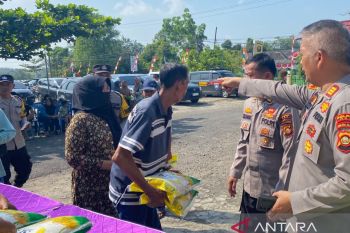 Polres OKU salurkan 5 ton beras SPHP Program Gerakan Pangan Murah