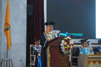 Unila gelar wisuda periode VIII 2024/2025 bagi 993 lulusan