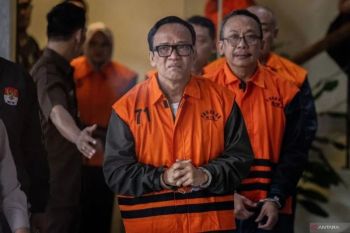 KPK geledah rumah Immanuel Ebenezer di Pancoran dan sita Alphard