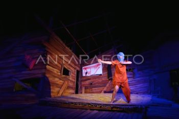 Pertunjukan Pekan Nan Tumpah 2025 di Padang