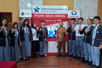 Disarpustaka Kapuas ajak pelajar tingkatkan literasi di Rumah Betang