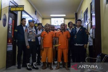 Ekspos kasus pengeroyokan wartawan dan staf Kementerian LH di Serang